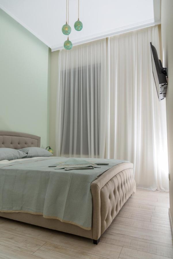 Theasis Athens Bed & Breakfast Dış mekan fotoğraf