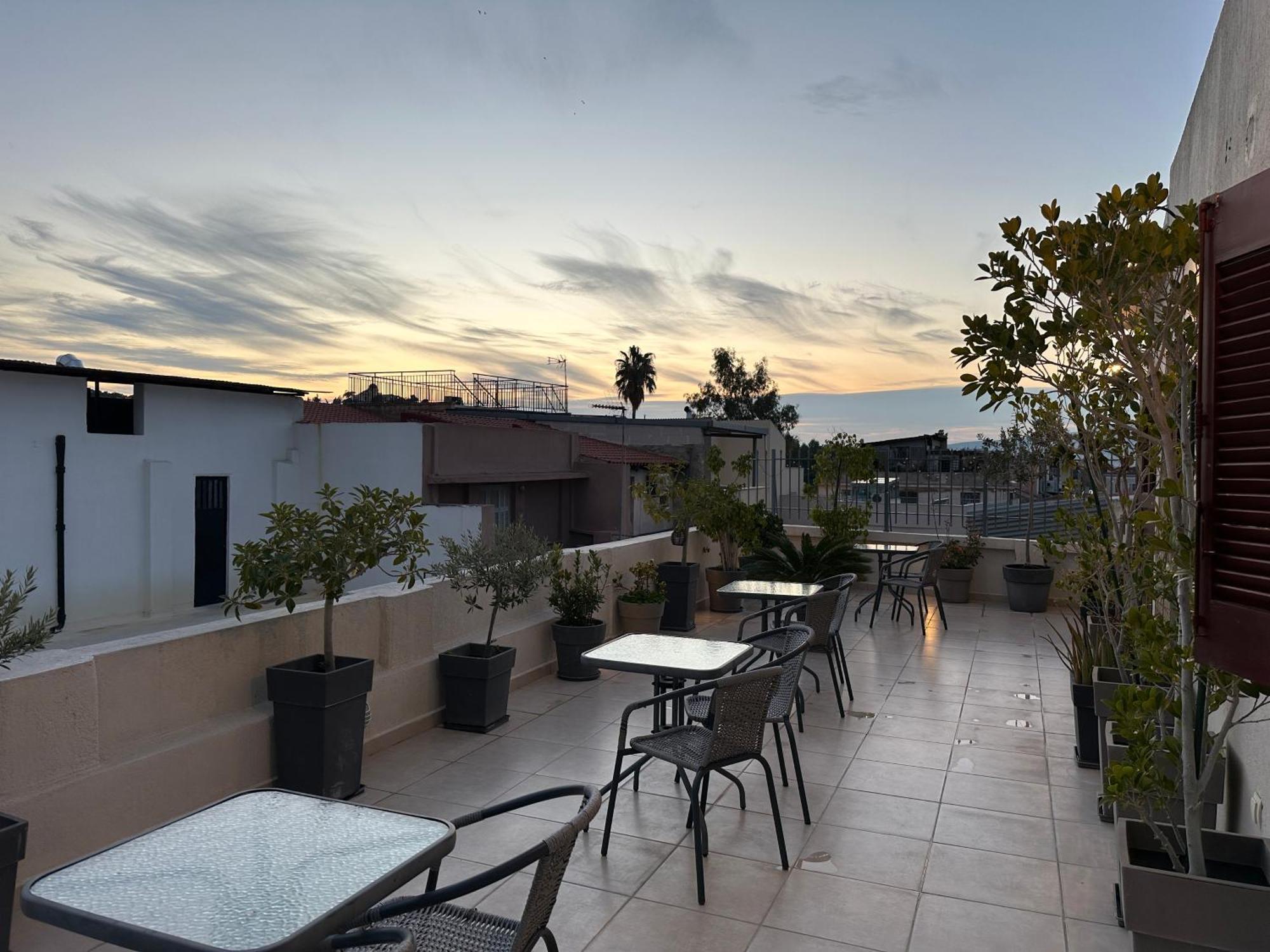 Theasis Athens Bed & Breakfast Dış mekan fotoğraf