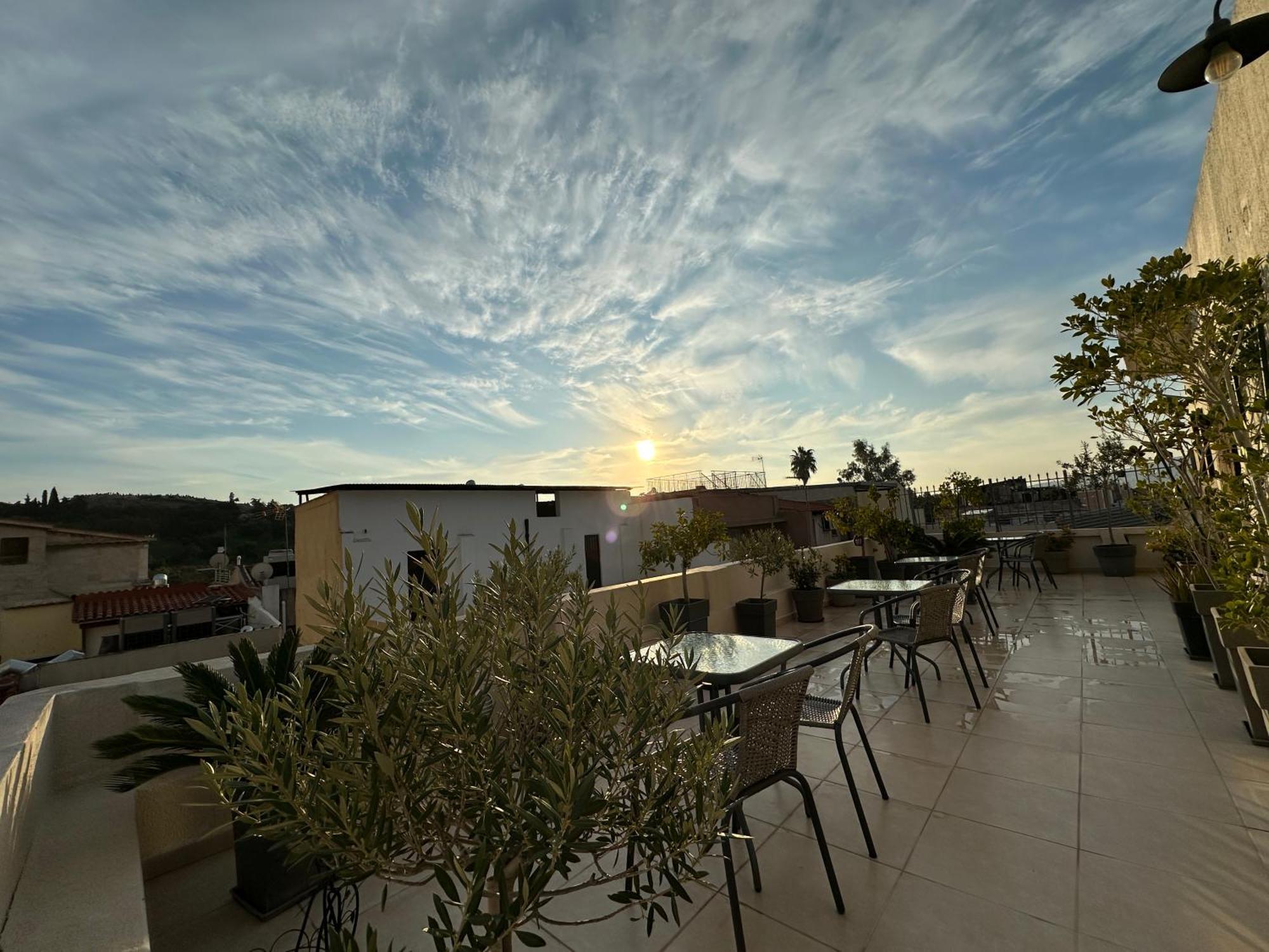 Theasis Athens Bed & Breakfast Dış mekan fotoğraf